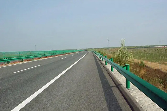 哈尔滨高速波形梁护栏