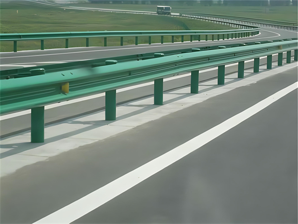 哈尔滨波形梁护栏在高速公路的应用