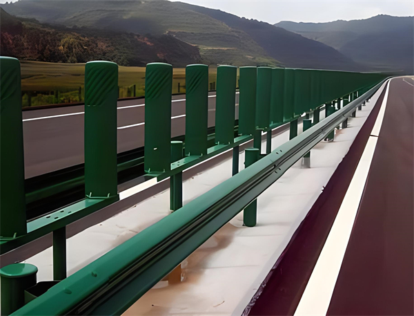 哈尔滨三波护栏板在高速公路的应用